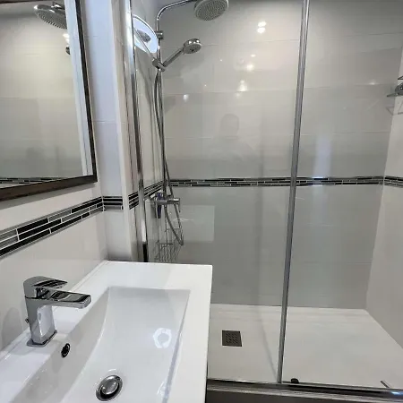 Avec Piscine, Parking, Climatisation Et Animaux Admis - Fr-1-702-33 آجد